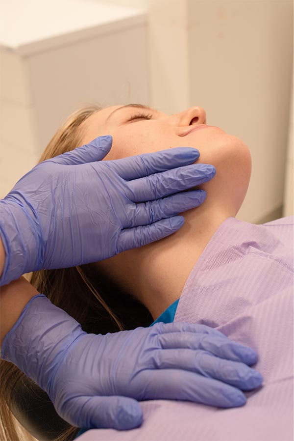 Fizjoterapia stomatologiczna, zgrzytanie zębami, terapia bruksizmu ma długoterminowy charakter